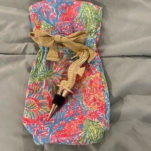 Lily Pulitzer Wine bottle bag and seahorse wine bottle stopper